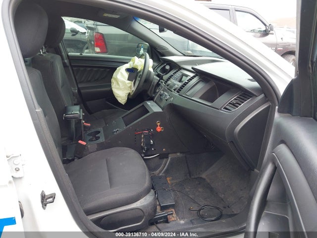 Ford Police Interceptor 2015 1FAHP2MT7FG190402 Image 5