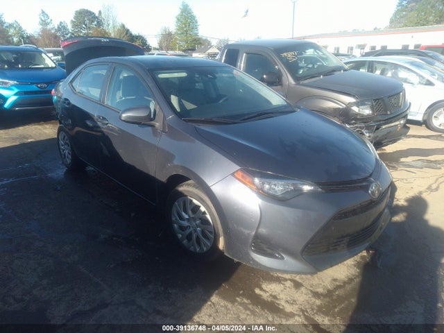 Toyota COROLLA LE 2018 5YFBURHE6JP848098 главное изображение