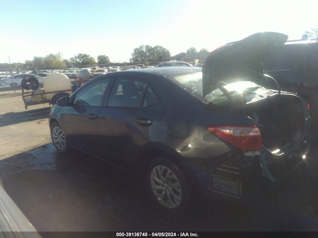 Toyota COROLLA LE 2018 5YFBURHE6JP848098 Image 14