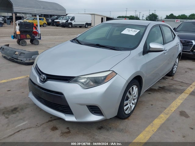 Toyota COROLLA LE 2016 5YFBURHE7GP498506 Image 2