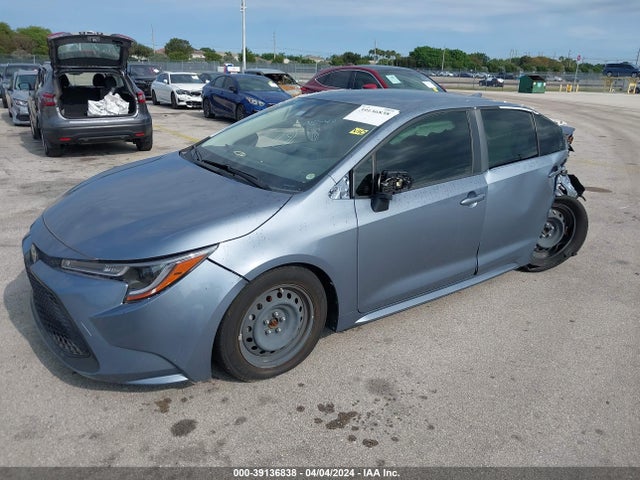 Toyota COROLLA LE 2022 JTDEPMAE3NJ203145 Image 2