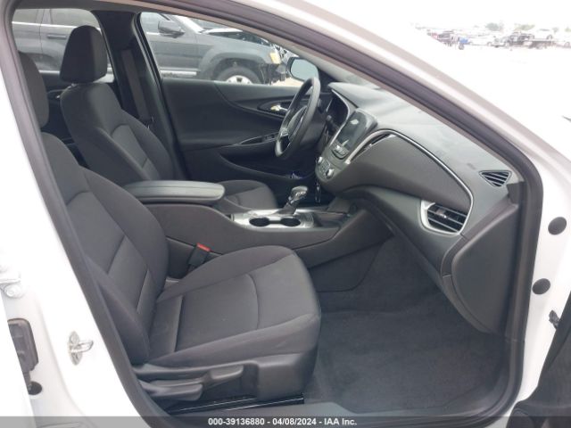 1G1ZD5ST2NF133954 Chevrolet Malibu Fwd Lt