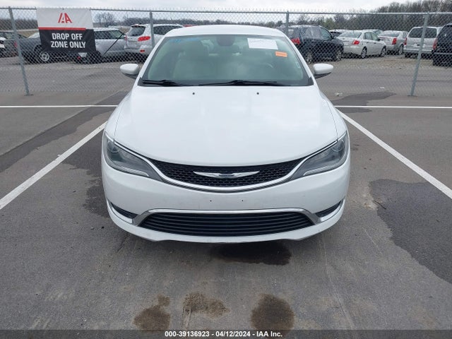 Chrysler 200 Limited Platinum 2017 1C3CCCAB1HN500273 Image 13