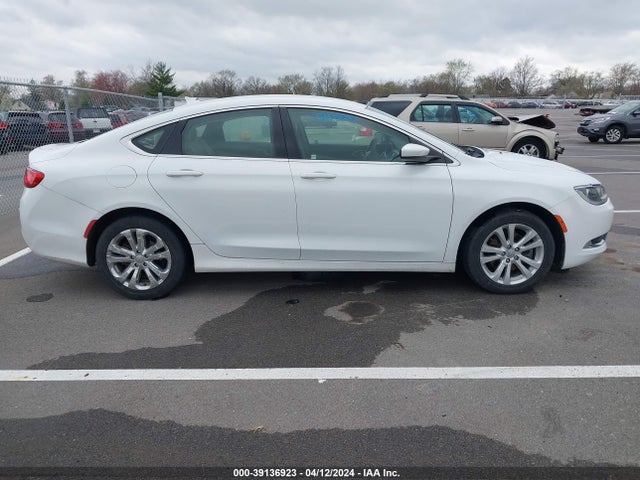 Chrysler 200 Limited Platinum 2017 1C3CCCAB1HN500273 Image 14