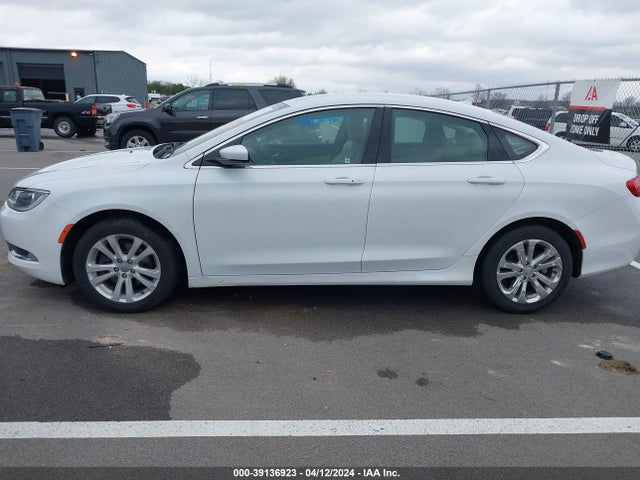 Chrysler 200 Limited Platinum 2017 1C3CCCAB1HN500273 Image 15