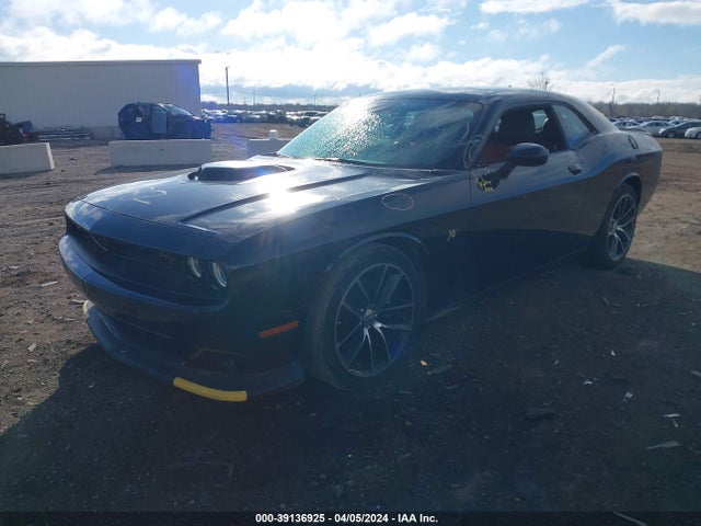 Dodge Challenger 392 Hemi Scat Pack Shaker 2016 2C3CDZFJ5GH254982 Image 2