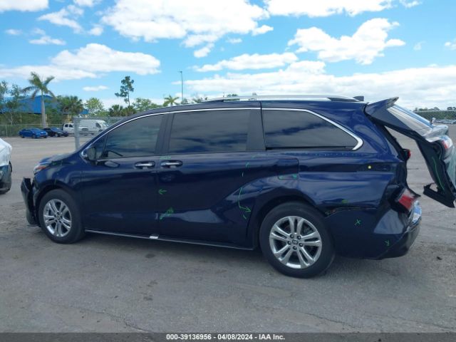 5TDESKFC4NS043516 Toyota Sienna Platinum