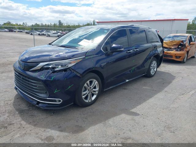5TDESKFC4NS043516 Toyota Sienna Platinum