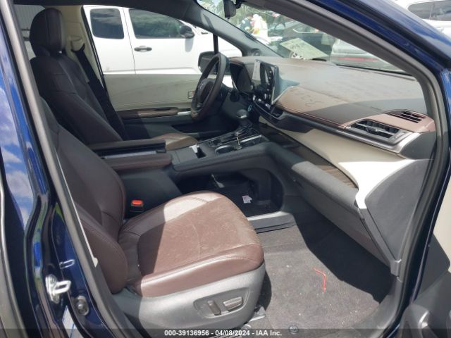 5TDESKFC4NS043516 Toyota Sienna Platinum