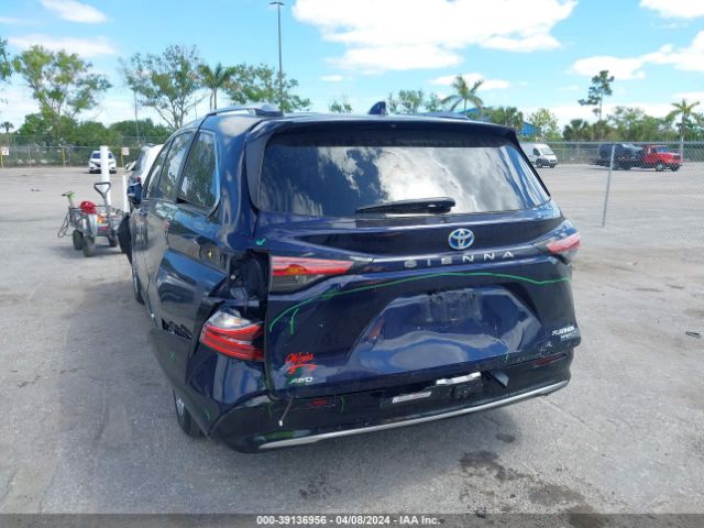 5TDESKFC4NS043516 Toyota Sienna Platinum
