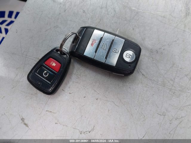 5XYKWDA77EG523740 KIA Sorento Limited V6