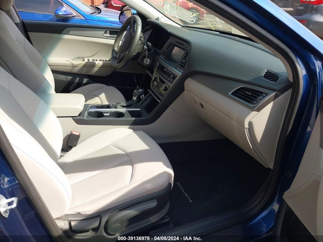 Hyundai SONATA SE 2017 5NPE24AFXHH579460 Image 5
