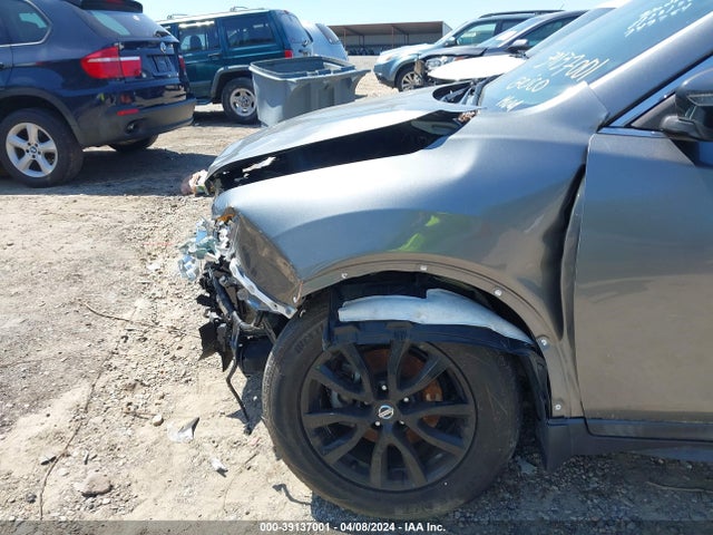 Nissan ROGUE SV 2018 5N1AT2MV1JC749754 Image 17