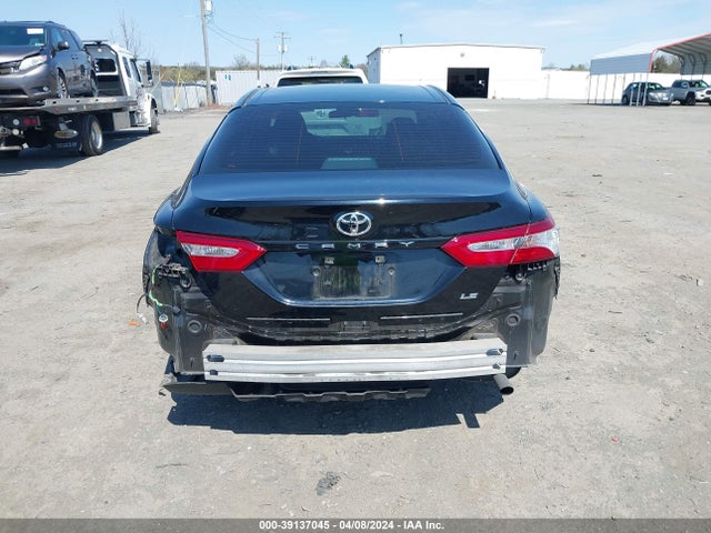 Toyota CAMRY LE 2018 4T1B11HK2JU145063 Image 16