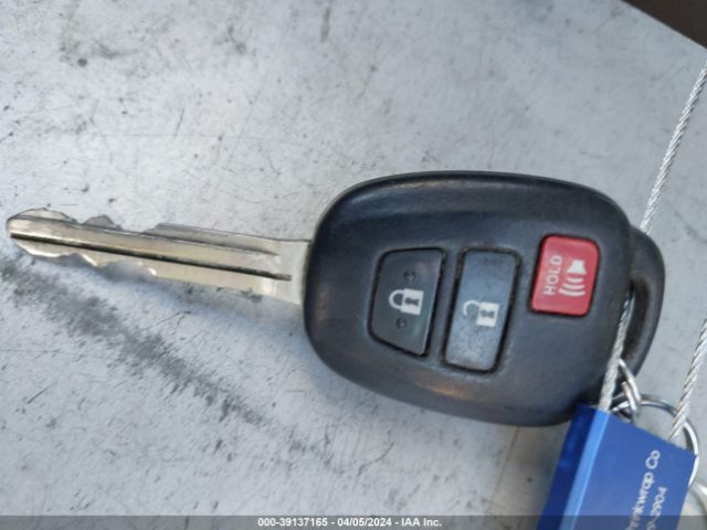 JTLZE4FE9FJ068422 Scion XB