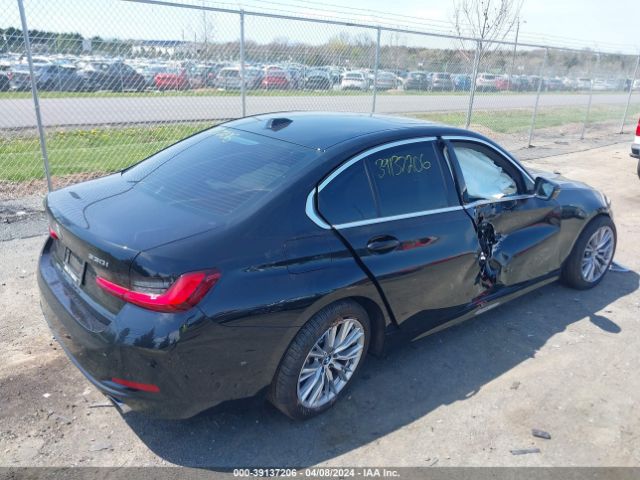 3MW89FF01R8D84082 BMW 3 Series 330i Xdrive