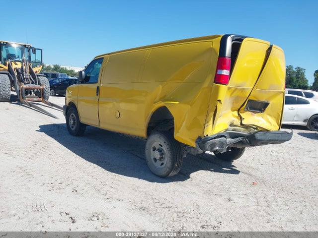 Chevrolet Express Cargo Rwd 2500 Regular Wheelbase Wt 2020 1GCWGAFP9L1252151 Image 3