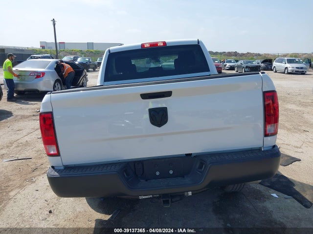 1C6RR6KG9PS565038 RAM 1500 Classic Tradesman  4x2 5'7 Box