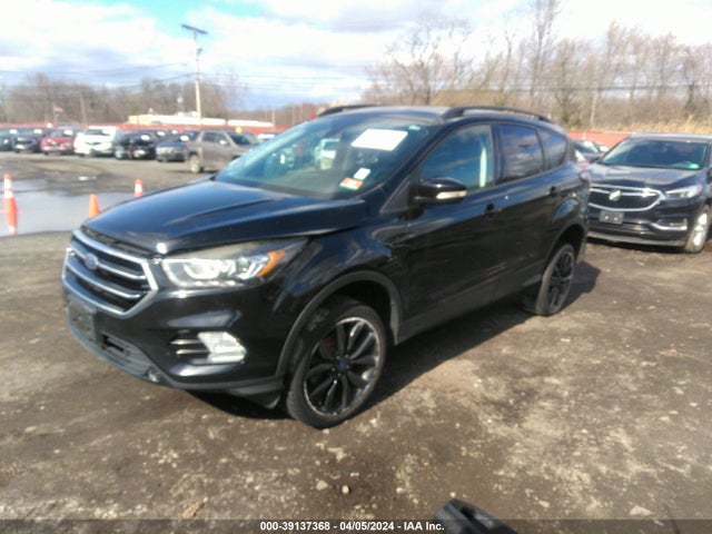 Ford Escape Titanium 2017 1FMCU9JD5HUE42277 Image 2