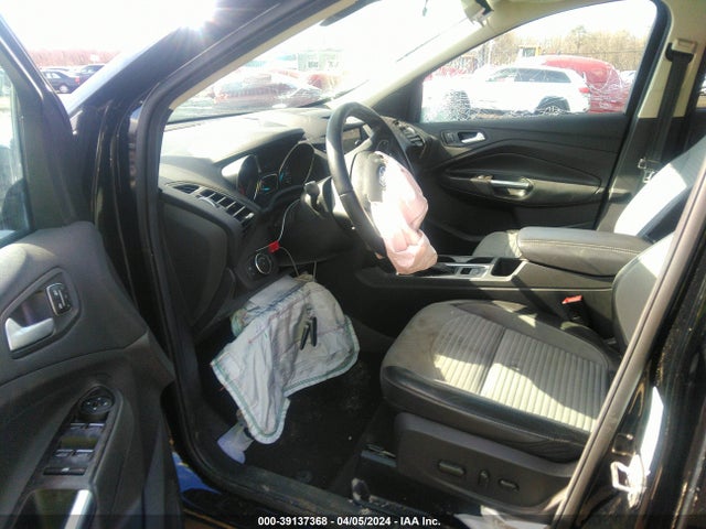 Ford Escape Titanium 2017 1FMCU9JD5HUE42277 Image 5