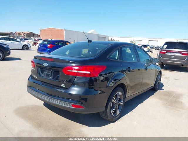 Ford FOCUS SE 2017 1FADP3FE6HL342117 Image 4