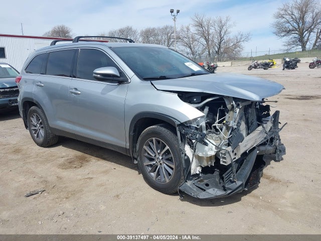 2019 5TDJZRFH2KS611529 main image