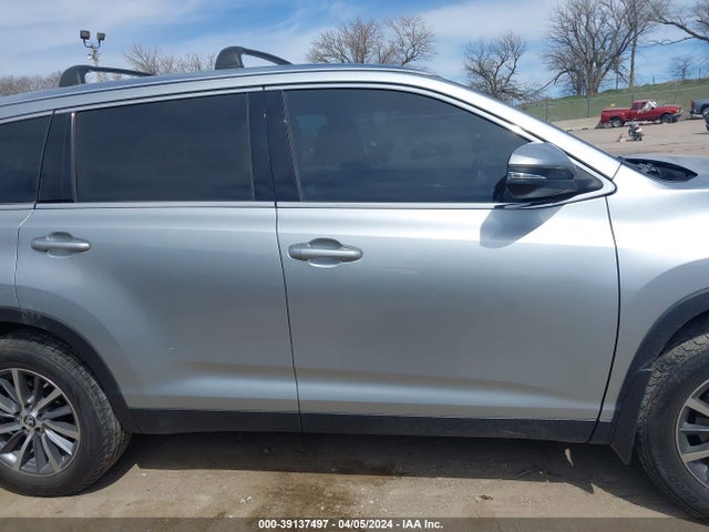 Toyota Highlander Xle 2019 5TDJZRFH2KS611529 Image 12