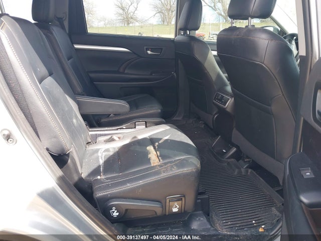 Toyota Highlander Xle 2019 5TDJZRFH2KS611529 Image 8
