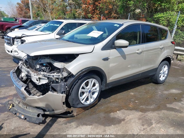Ford ESCAPE SE 2017 1FMCU0GD7HUD83994 Image 2