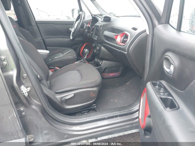 ZACNJBC13KPK30693 Jeep Renegade Trailhawk 4x4