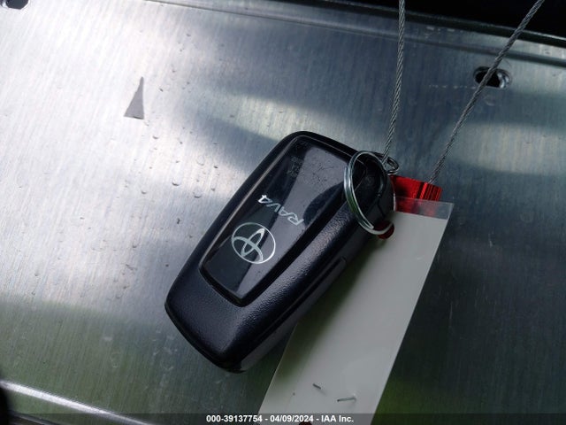 Toyota Rav4 Xle Premium 2023 2T3C1RFV2PW257460 Image 11