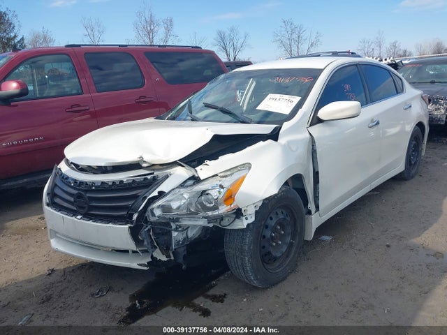Nissan Altima 2.5 S 2015 1N4AL3AP8FC488295 Image 2