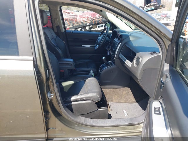 1C4NJDEB5FD246015 Jeep Compass High Altitude Edition
