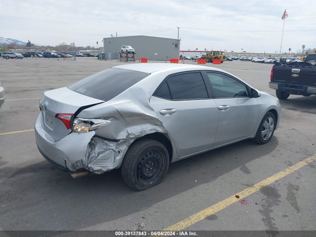 Toyota COROLLA LE 2015 5YFBURHE9FP260039 Image 4