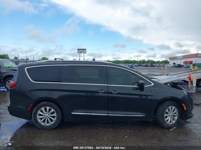 Chrysler Pacifica Touring L 2019 2C4RC1BG1KR581354 Image 13