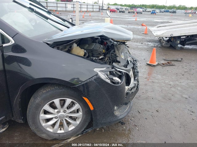 Chrysler Pacifica Touring L 2019 2C4RC1BG1KR581354 Image 18