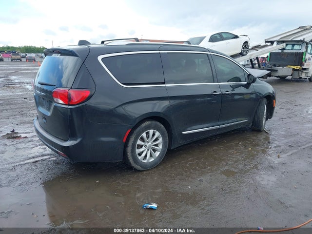 Chrysler Pacifica Touring L 2019 2C4RC1BG1KR581354 Image 4