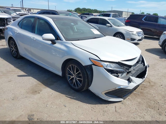 Toyota Camry Xle V6 2021 4T1FZ1AK3MU048222 главное изображение