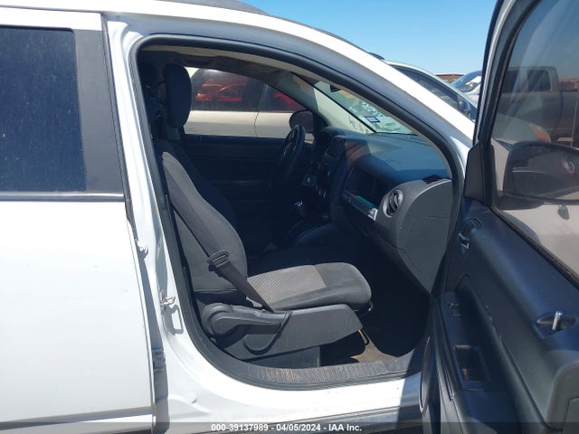 Jeep Compass Sport 2016 1C4NJCBA0GD621932 Image 5