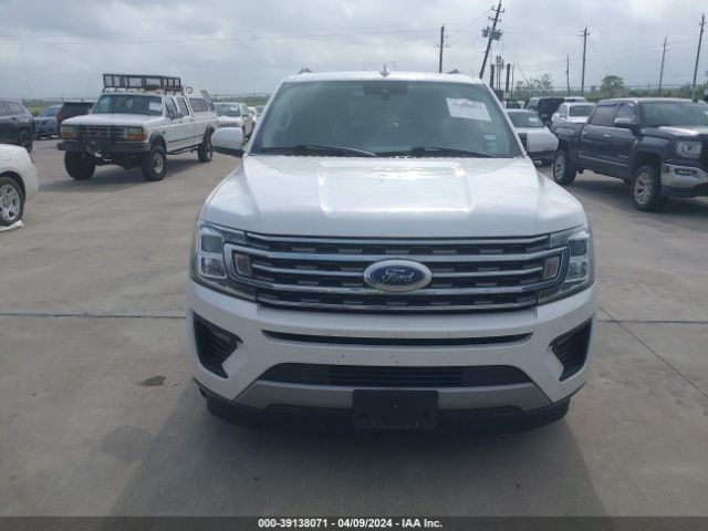 1FMJK1HT7KEA16152 Ford Expedition Max Xlt