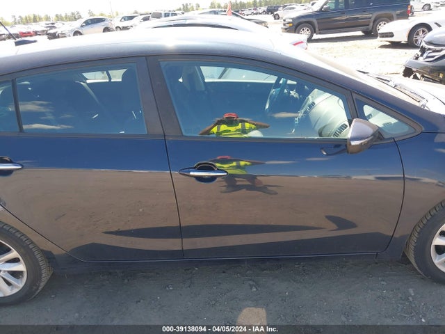 KIA FORTE LX 2017 KNAFK5A88H5726173 Image 13