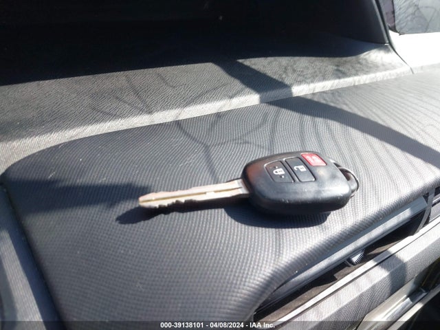 Toyota Prius C Two 2015 JTDKDTB32F1097890 Image 11