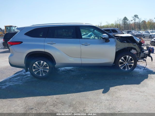 Toyota Highlander Xle 2021 5TDGZRBHXMS146890 Image 13