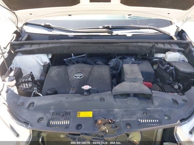 Toyota Highlander Le Plus 2019 5TDBZRFH7KS931787 Image 10