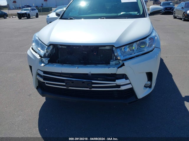 Toyota Highlander Le Plus 2019 5TDBZRFH7KS931787 Image 6