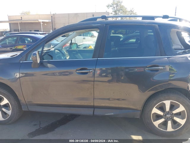 Subaru Forester 2.5i Limited 2017 JF2SJAJC0HH806794 Image 14