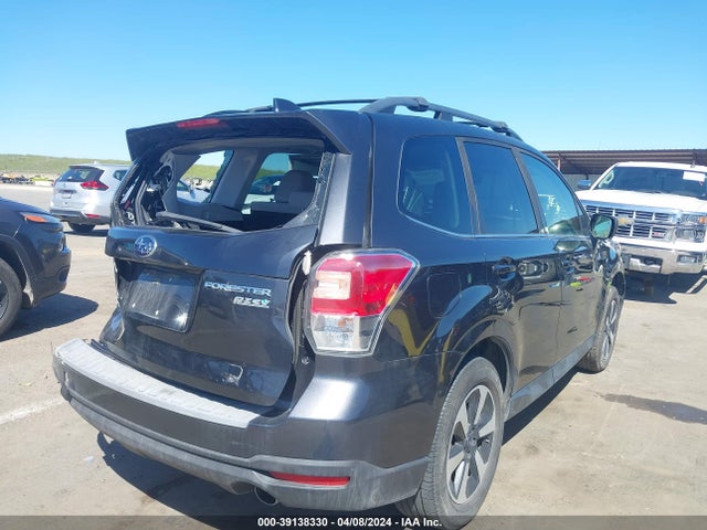 Subaru Forester 2.5i Limited 2017 JF2SJAJC0HH806794 Image 4