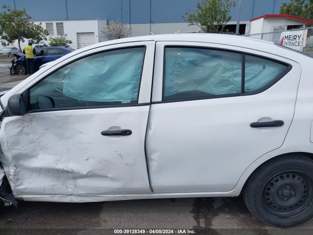 Nissan Versa 1.6 S+ 2014 3N1CN7AP1EL825934 Image 13