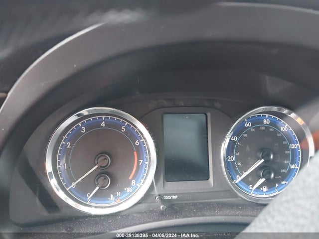 Toyota COROLLA L 2017 5YFBURHE2HP732634 Image 7