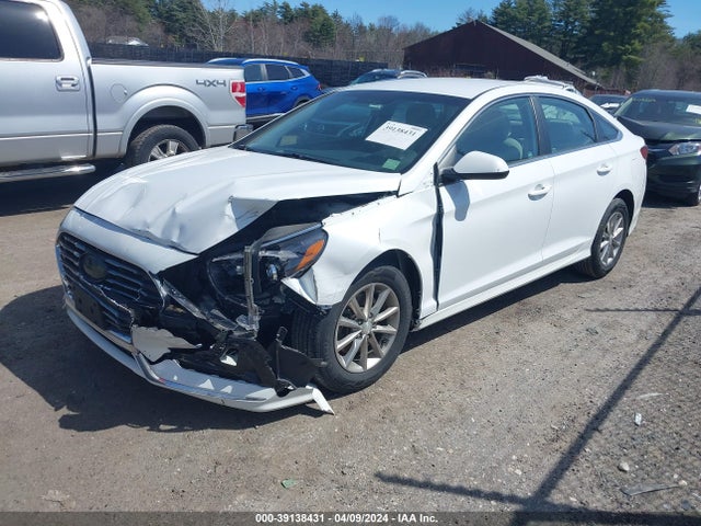 Hyundai SONATA SE 2019 5NPE24AF6KH741284 Image 2